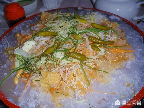 食在廣州，廚出鳳城，順德哪里有當?shù)厝送扑]的美食？